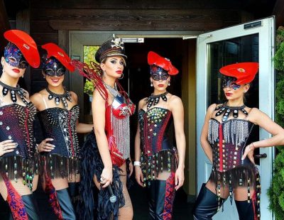 Девушки артистки шоу